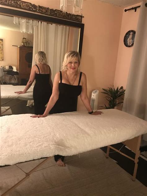 Full Body Sensual Massage Find a prostitute Ladario